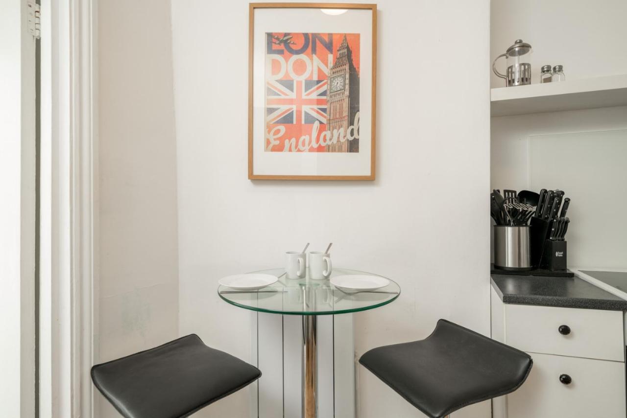 Soho & Covent Garden Apartment, Sleeps 3 London Eksteriør bilde