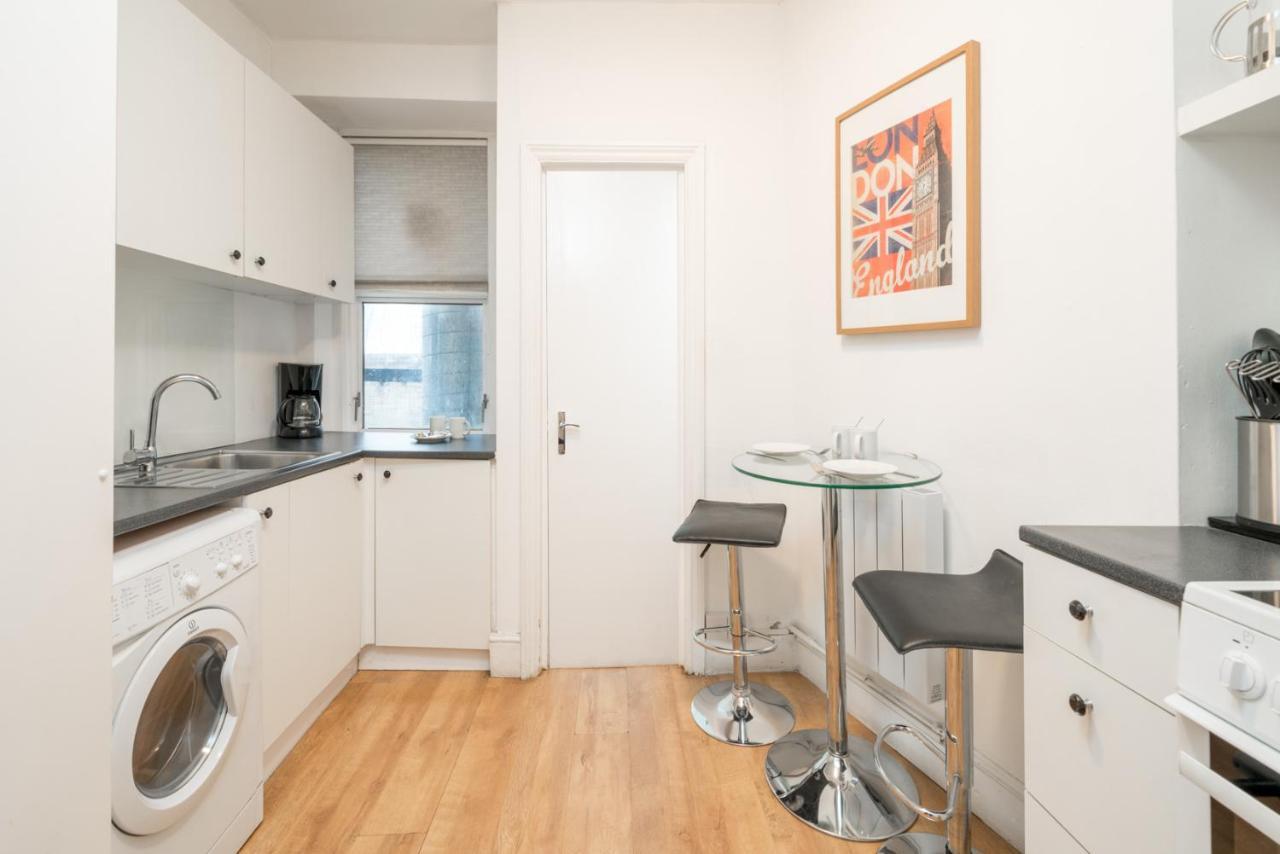 Soho & Covent Garden Apartment, Sleeps 3 London Eksteriør bilde